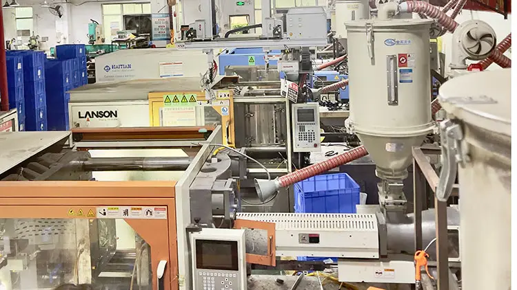 injection-molding-machine-factory