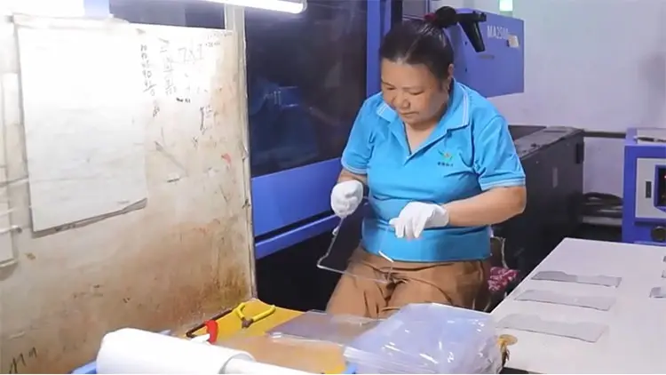 product-film-packaging-inspection-process